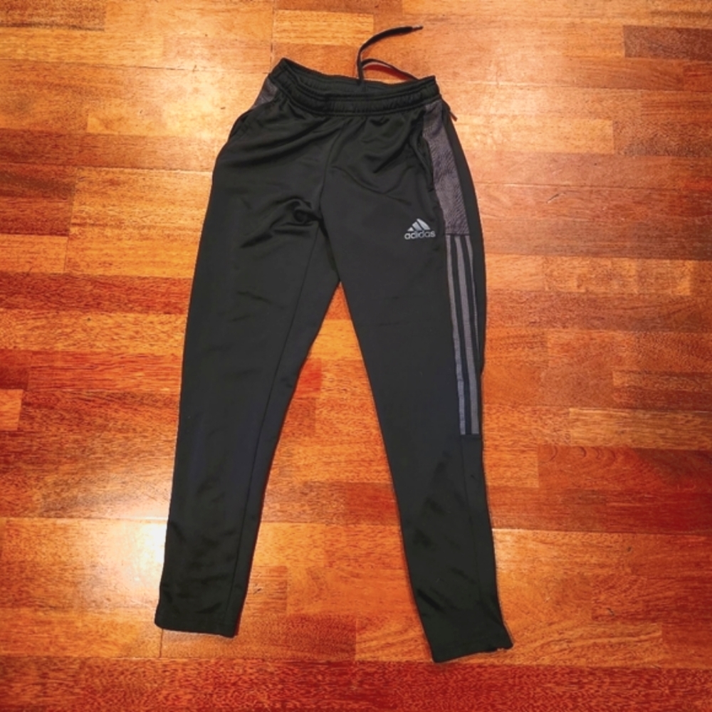 Black Adidas Sweatpants/Joggers- Lightweight athletic pants